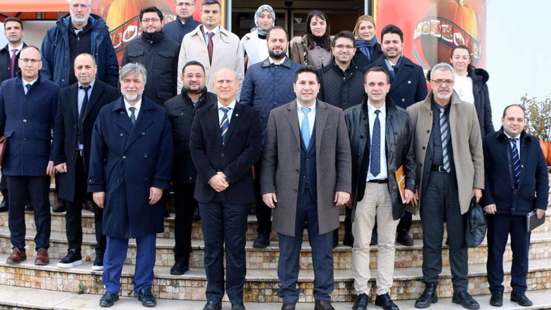 Sakarya İl Sağlık Müdürü Özdemir, Kamu Hastaneleri Başhekimleriyle Yılın İlk Değerlendirme Toplantısında Buluştu