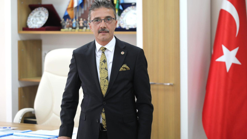 Erenler’de Çalışmalar Hız Kesmiyor: Kayalar Memduhiye’nin Yolları Yenileniyor