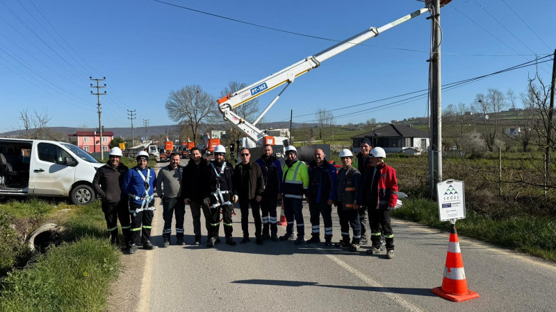 Karadere Mahallesi’nde elektrik hatlarında bakım çalışması