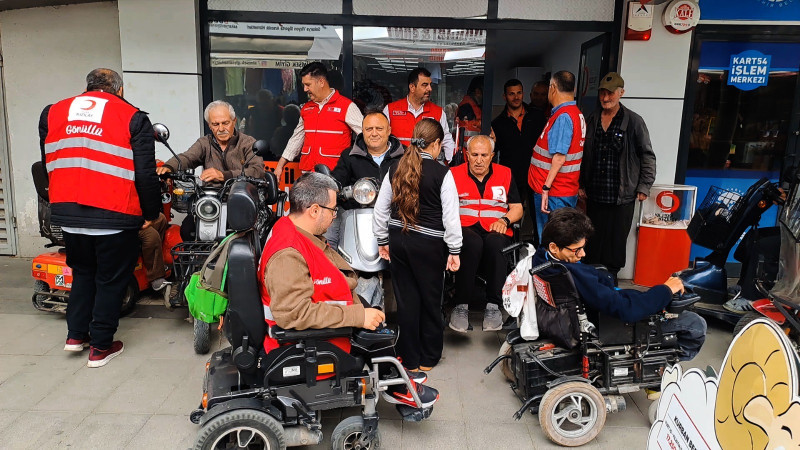 Sakarya’da bir araya gelen engelli bireyler