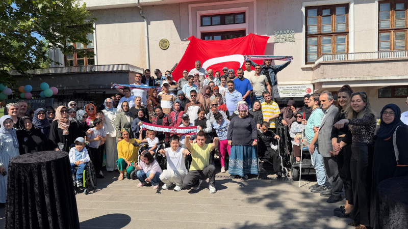 Sakarya’da Engelliler Haftası’nda Yürek Isıtan Buluşma