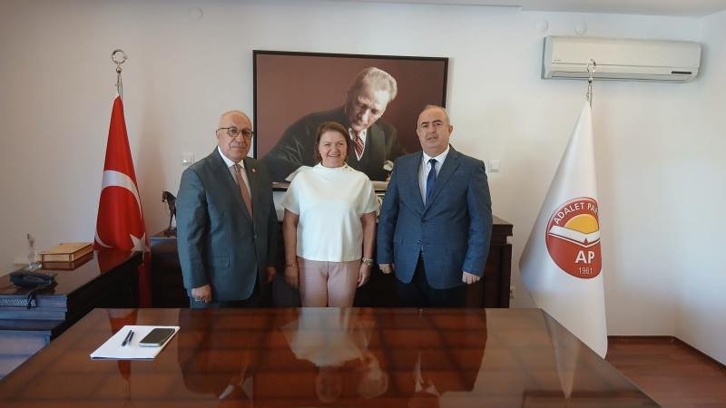 Tam Demokrasi Platformu’ndan Adalet Partisi’ne Ziyaret