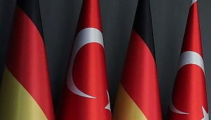 Almanya'da Türklerin çifte vatandaşlık hakkı için KRV uzmanlar komisyonu olumlu görüş bildirdi
