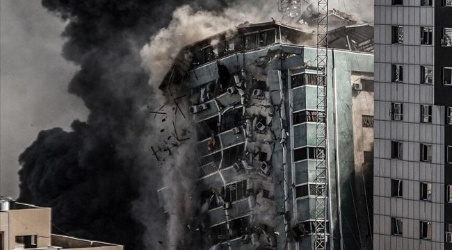 İsrail'in yerle bir ettiği Gazze'deki binanın sahibinden Uluslararası Ceza Mahkemesi'ne suç duyurusu