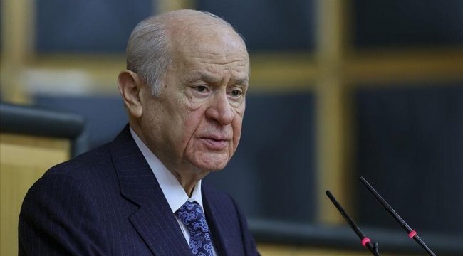 Bahçeli: Fatihimizi sıradanlaştırma çabasında olanlar meczuplardır