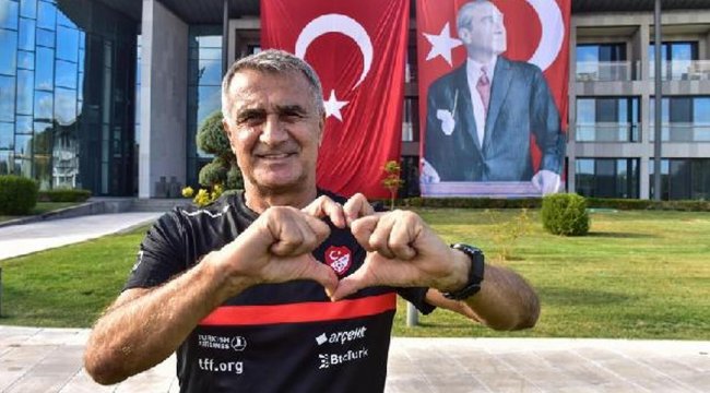 Şenol Güneş eşyalarını toplayarak vedalaştı