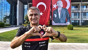 Şenol Güneş eşyalarını toplayarak vedalaştı