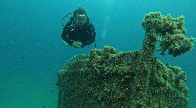 Yerli ve yabancı turistler Gelibolu Tarihi Sualtı Parkı'na dalıyor