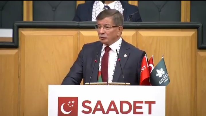 ZAFER PARTİSİ GENEL BAŞKANI Ümit Özdağ  Saadetleşen' GELECEK'Lİ DAVUTOĞLU' na ÇOK fena çaktı.