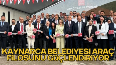 Kaynarca Belediyesi Araç Filosunu Güçlendiriyor: Yeni Süpürge Aracı Envantere Katıldı
