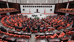 AK Parti 35 maddelik kanun teklifini TBMM Başkanlığı'na sundu