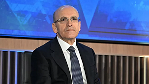 Bakan Mehmet Şimşek'ten Katar'da dezenflasyon mesajı
