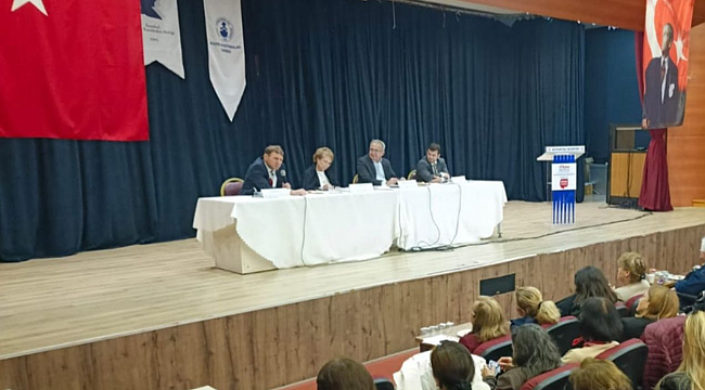 Bayrampaşa'da 19 Mayıs'ın anlamı ve laik cumhuriyet konuşuldu