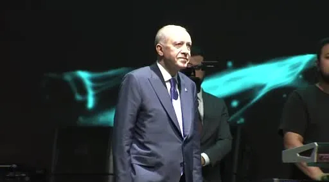 Cumhurbaşkanı Erdoğan İstanbul'da gençlerle buluştu
