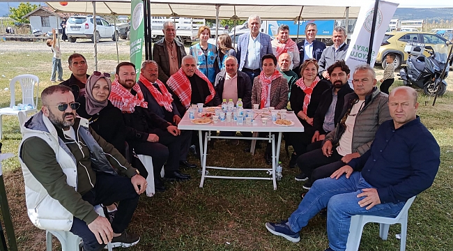 Hıdırellez coşkusu Safibey'de yaşandı; Sakarya İpekyolu Kültür ve Dayanışma Derneği çadırıyla ilgi odağı oldu