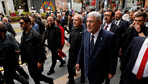 İYİ Parti lideri Müsavat Dervişoğlu Samsun'da vatandaşlarla buluştu