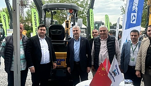 SATSO Başkanı Akgün Altuğ'dan XCMG standına ziyaret; İş-Mak Fest 2025'in ikinci gününde Hakan Makina'ya yoğun ilgi