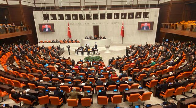 Fesih kararı sonrasında siyasilerden ilk açıklama geldi