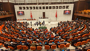 Fesih kararı sonrasında siyasilerden ilk açıklama geldi