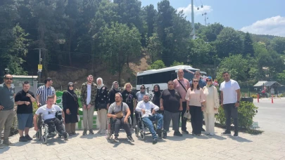 Sapanca’da engellilere teleferik gezisi; Kaymakam Canpolat öncülüğünde anlamlı etkinlik