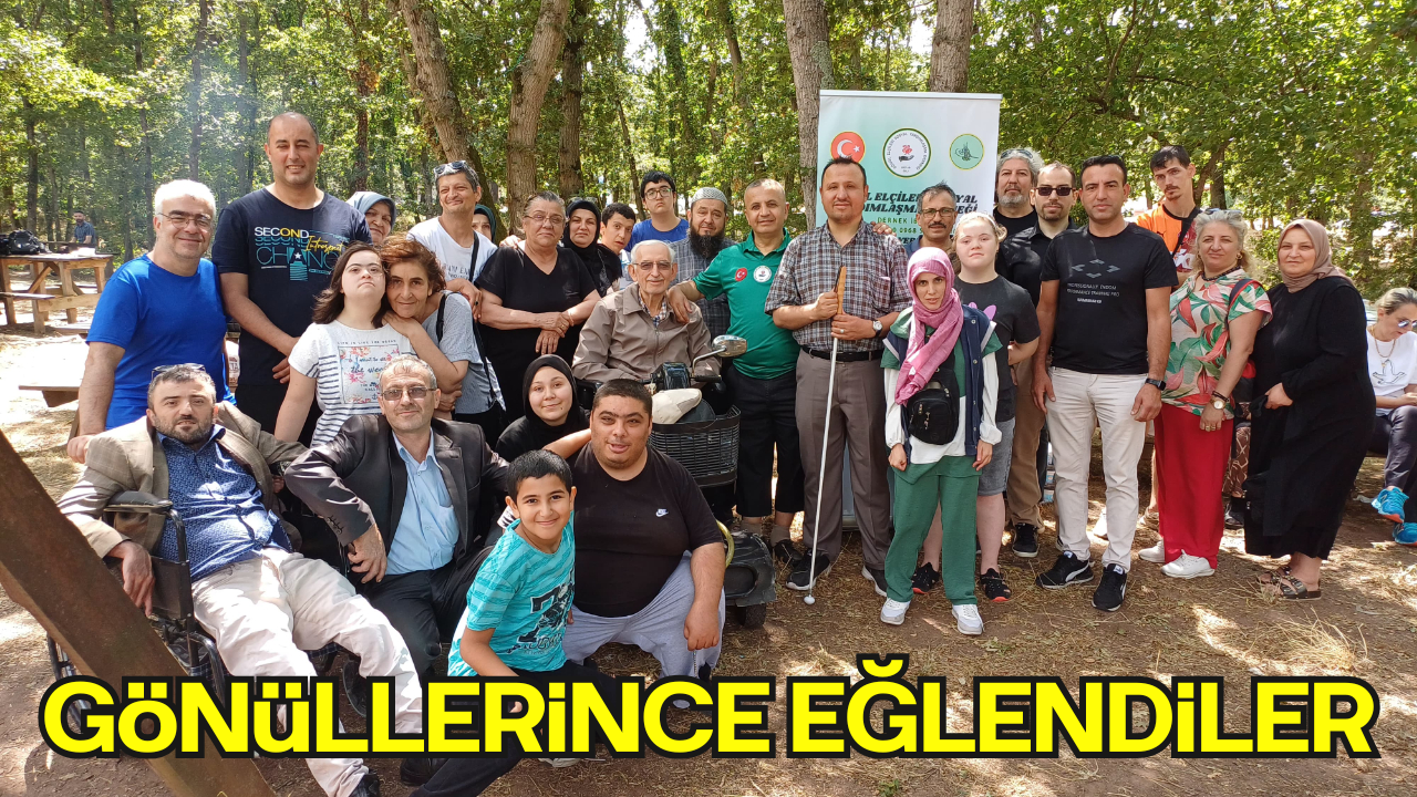 Engelli aileler Poyrazlar Gölü’nde gönüllerince eğlendi