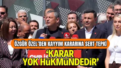 Özgür Özel’den İstanbul İl Başkanlığı Önünde Kayyum Tepkisi: “Karar Hukuken ve Siyaseten Yok Hükmündedir”