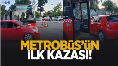Sakarya’da Metrobüs İlk Kazasını Yaptı: “İstanbul’da Olmaz, Sakarya’da Olur”