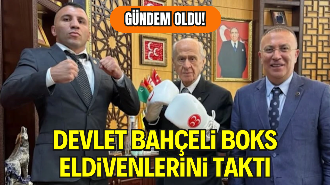 Bahçeli’den 3 Hilalli Boks Eldiveni Pozu