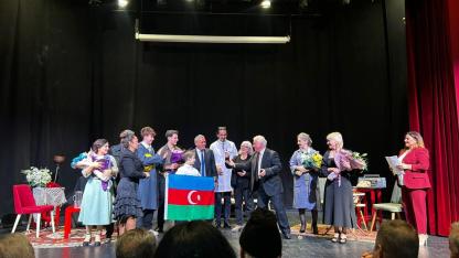 İstanbul'daki Cafer Cabbarlı Türkiye-Azerbaycan Tiyatrosu, Bahtiyar Vahabzade'ye Adanan Jübile Sezonunu Açtı.