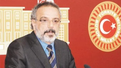 TBMM’de Tansiyon Yükseldi: Sırrı Sakık’tan Cumhuriyet’in Kurucularına “Alçak” Çıkışı
