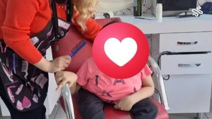 Bir makas darbesiyle iyilik; Hayriye Tatlı Sarı’dan gönüllü saç kesimi hizmeti